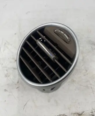 Mercedes-Benz GL X164 Dash center air vent grill A1648302154
