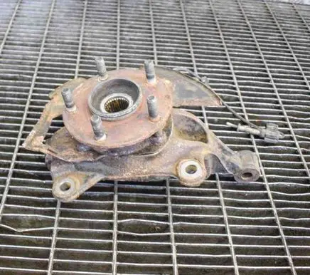 Mazda 6 Front wheel hub