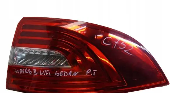 Skoda Superb B6 (3T) Rear/tail lights