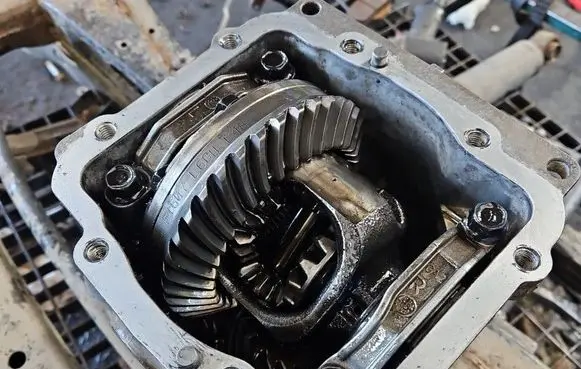 Hyundai Santa Fe Rear differential AHH255593 IMPRK1564278