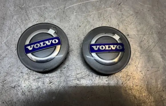 Volvo XC70 Original wheel cap 30748052 30665913