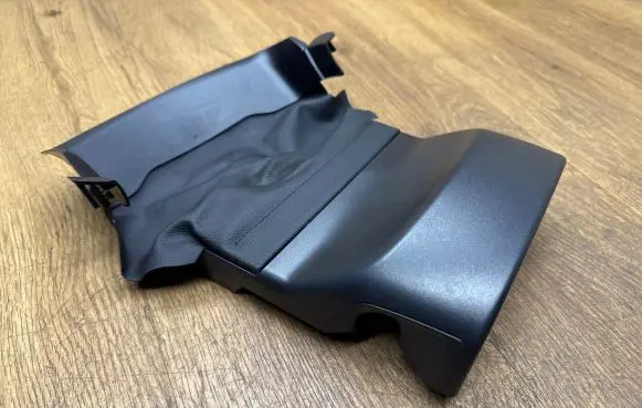 BMW 1 F40 Steering wheel column trim 6823251
