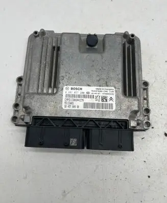 Peugeot 5008 II Engine control unit/module 9845780880 9826975080 0281037200