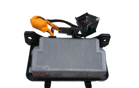 Volkswagen PASSAT B7 Voltage converter inverter 3AA907155