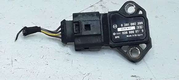 Audi A3 S3 A3 Sportback 8P Air pressure sensor 0281002399 038906051B