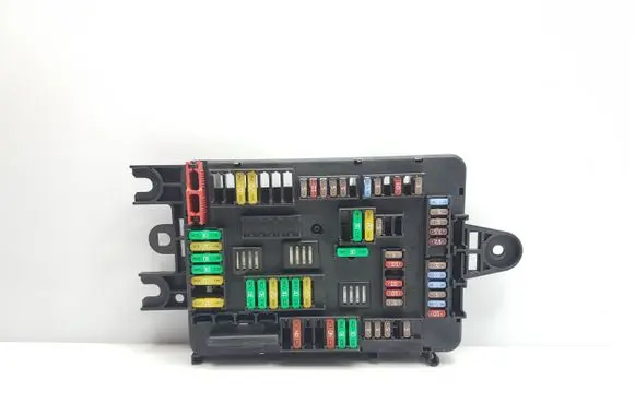 BMW X5 F15 Fuse module 6819651