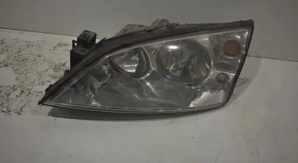 Ford Mondeo Mk III Headlight/headlamp 0301174203