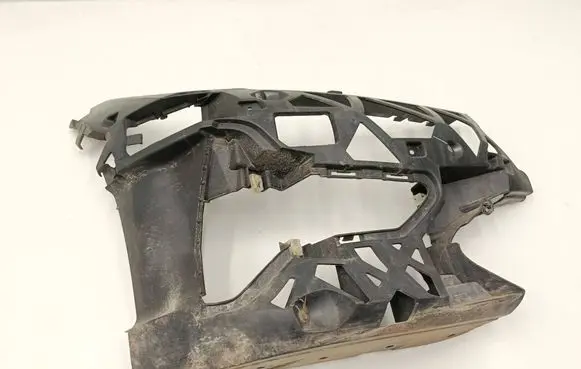 BMW 3 G20 G21 Front bumper mounting bracket 7422248
