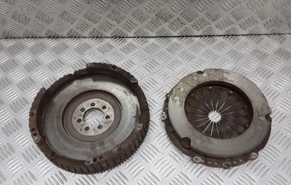 Renault Clio II Pressure plate 7700428659