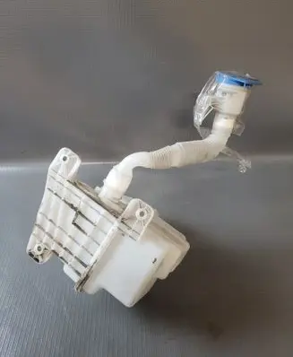 Volkswagen PASSAT B8 Windshield washer fluid reservoir/tank 3Q0955448B