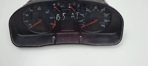 Volkswagen PASSAT B5 Speedometer (instrument cluster) 3B0919910T