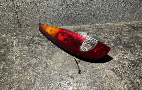 Nissan Almera Tino Rear/tail lights 26555BU000