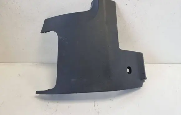 Volkswagen Touareg II Dashboard lower bottom trim panel 7P1858365B 7P1858367