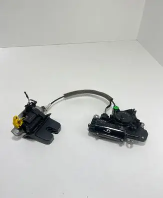 Volkswagen Golf VIII Tailgate/trunk/boot lift motor 3G0827887C 2GA827506A