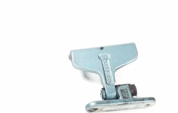Mercedes-Benz CLS C219 Rear door lower hinge A2197300437