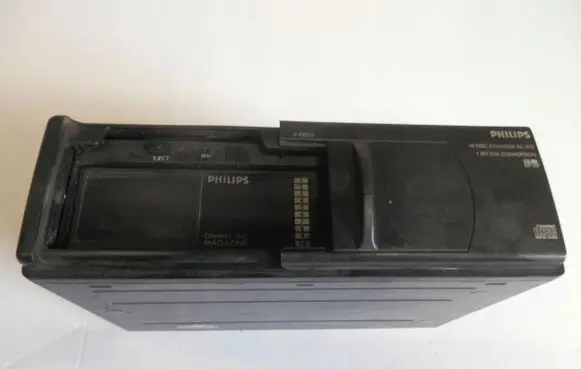 Audi A6 S6 C5 4B CD/DVD changer 902231032309