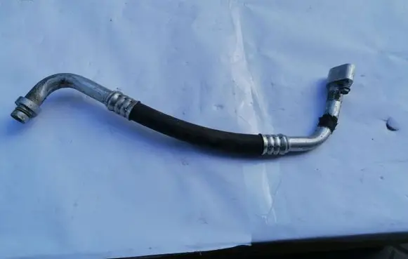 Dacia Sandero Air conditioning (A/C) pipe/hose