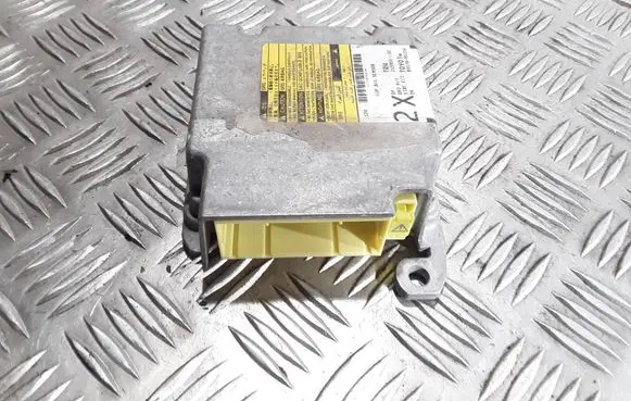 Toyota Avensis T250 Airbag control unit/module 8917005220 215955102