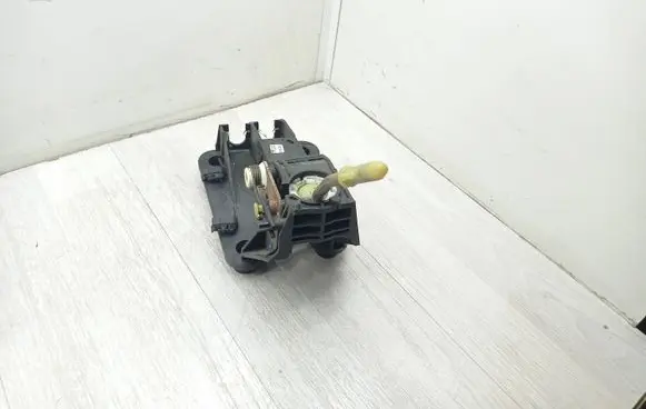 Citroen C4 I Gear shifter/selector 9657303580