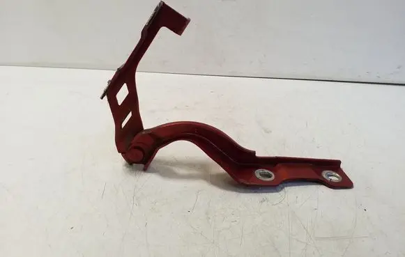 Engine bonnet/hood hinges