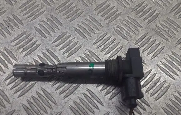 Skoda Fabia Mk2 (5J) Spark distributor 03D905715A