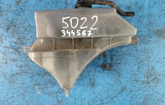 Mazda CX-5 II Coolant expansion tank/reservoir PE0115351A