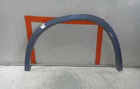 BMW X1 U11 Front arch trim 9881961