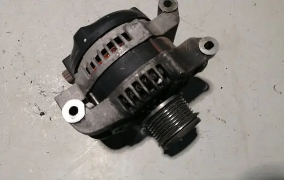 Toyota Avensis T250 Generator/alternator 5901259457513 A6052 2706026070