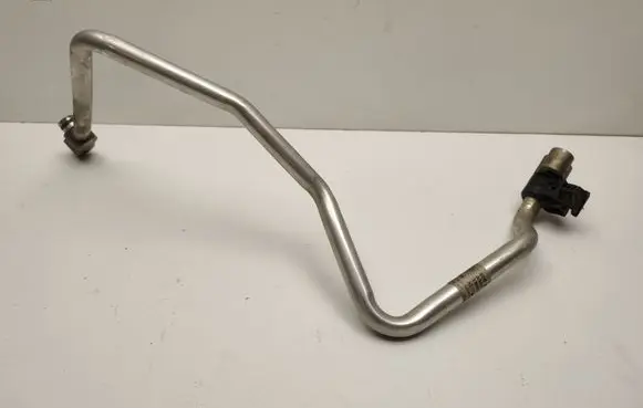 Porsche Macan (95B) Air conditioning (A/C) pipe/hose 95B260702A
