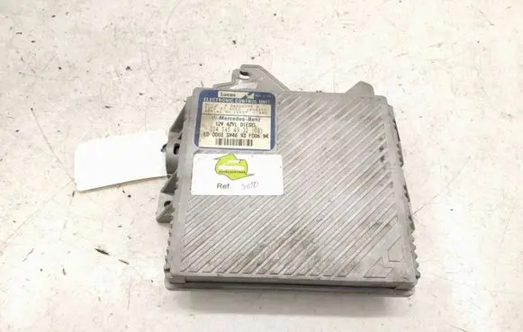 Mercedes-Benz C W202 Engine control unit/module 0145454932 0185452232