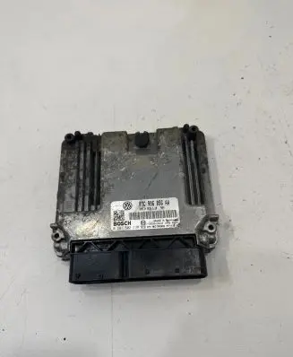 Volkswagen PASSAT B6 Engine control unit/module 03C906056AA 1039S12210 0261S02138