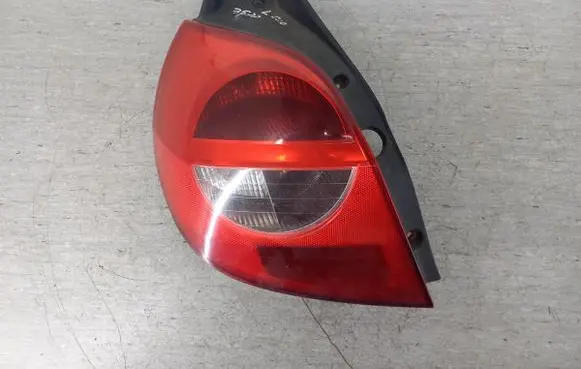 Renault Clio III Rear/tail lights 89035079
