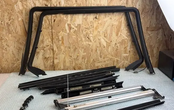 BMW 5 E39 Rear door sun blind/shade 8208705 8208706 2808704