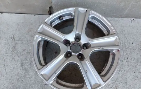 R16 alloy rim