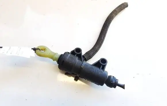 BMW 5 GT F07 Clutch master cylinder 