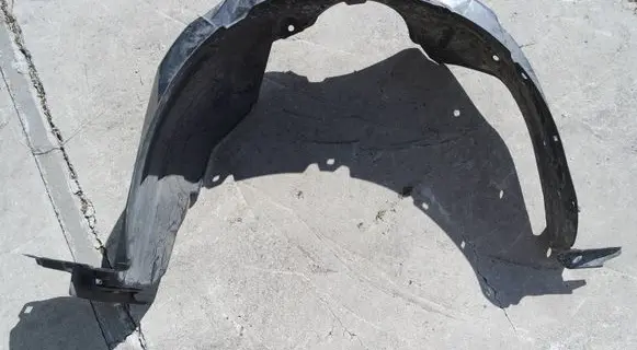 Toyota Yaris Front arch 