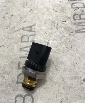 Fuel pressure sensor
