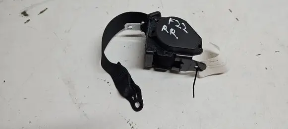 BMW 2 F22 F23 Rear seatbelt S3724330903