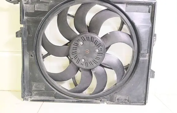 BMW 4 F32 F33 Electric radiator cooling fan 8641947 8625440