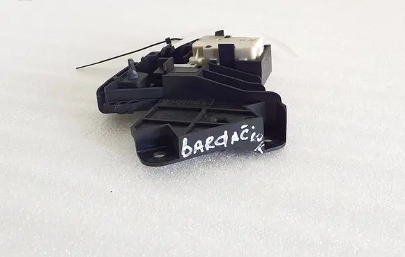 Maserati Levante Glove box lock 105959801C