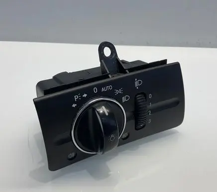 Mercedes-Benz E W211 Light switch 2115450304 04056020 A2115450304