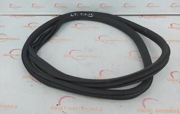 Peugeot 2008 I Rubber seal rear door 9678350280