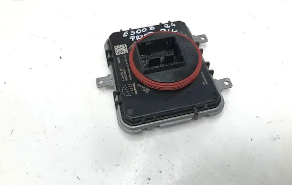 Peugeot 3008 III LED ballast control module 9858180080