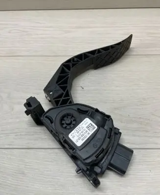 Audi A6 S6 C7 4G Accelerator throttle pedal 8K1723523A 15042013 6PV00950521