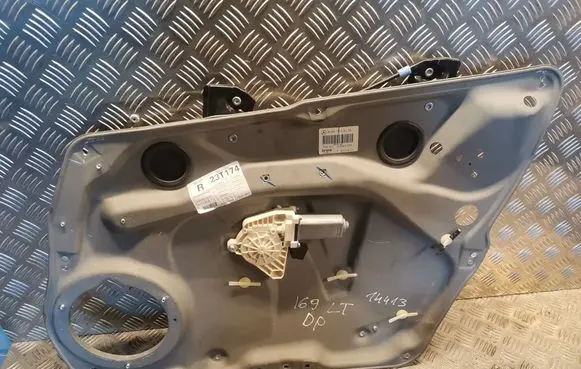 Mercedes-Benz A W169 Front door window regulator with motor 1697203079