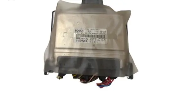 Toyota Yaris Engine control unit/module 896610D171 4079180272 1039S07521