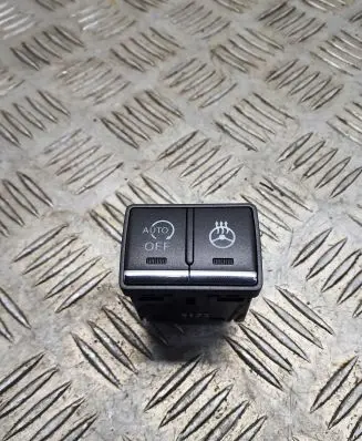 Infiniti Q70 Y51 Other switches/knobs/shifts