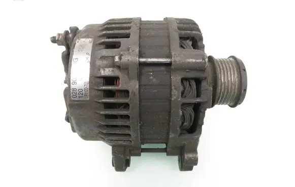 Volkswagen Golf IV Generator/alternator 028903029G