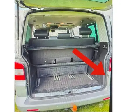 Volkswagen Multivan T5 Loading door check strap stopper