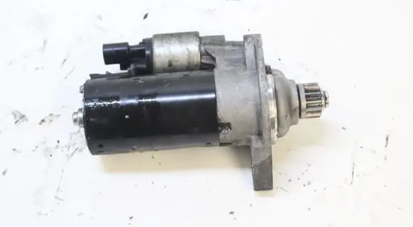 Volkswagen Polo V 6R Starter motor 02Z911024H5746256